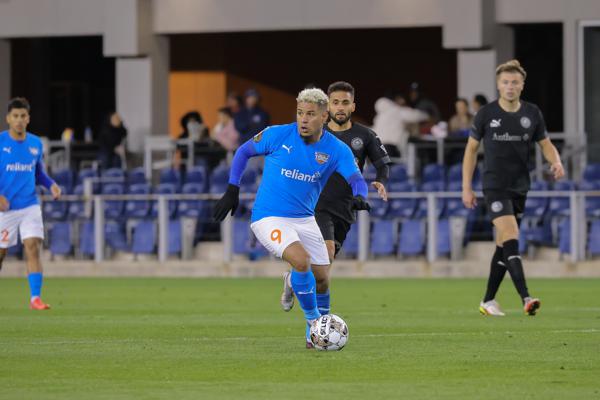 Las Vegas Lights FC signs five local players to preseason roster